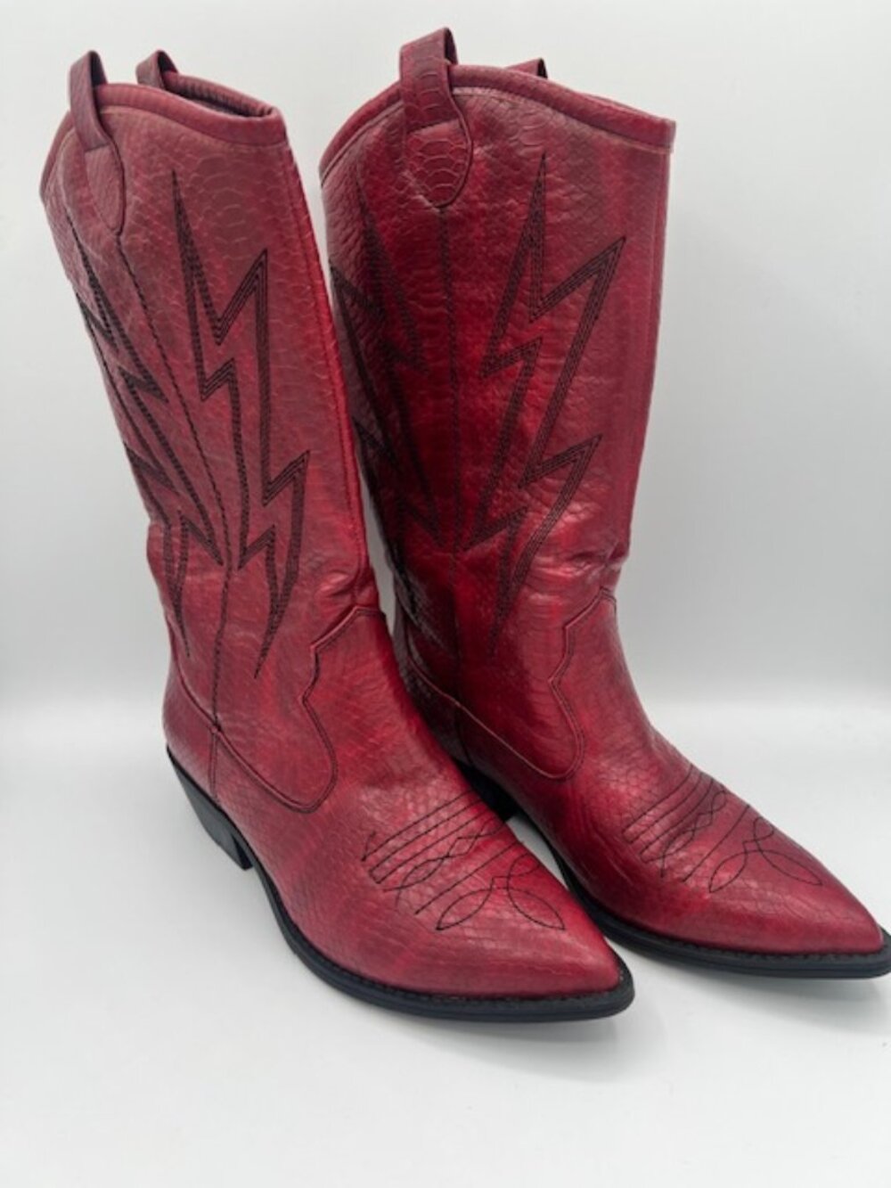 Dirty Laundry Josea Red Snake Embossed Pointed Toe Boots Size 9